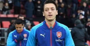 Емери иска от Йозил да подобри стабилността си