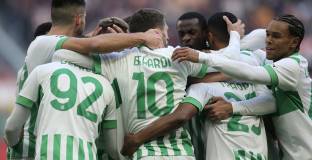 Милан - Сасуоло 2:5 