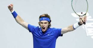  Рубльов победи Мъри в Абу Даби