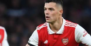 Арсенал очаква оферти за Джака