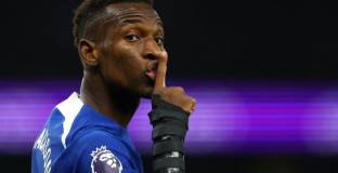 Стана ясно защо Джексън е искал да изпълни дузпата