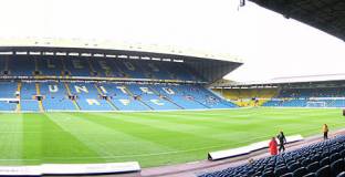 Лийдс може да помогне на Ман Юнайтед