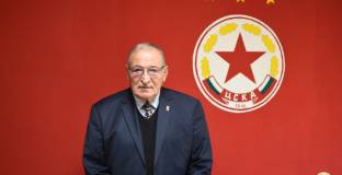 Легендарният Димитър Пенев на 74!