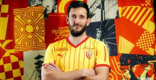 Ланс се подсили с вратар