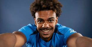 Челси привлече португалец 