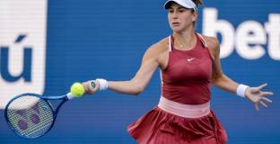 Бенчич и Пегула продължават в Австралия