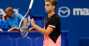 Андреев със загуба в Оейраш