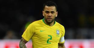 Алвеш получи повиквателна за националния на Бразилия 