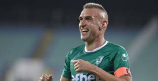 Ясни са четирима вратари за бенефиса на Камбуров 