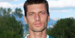 Бивш роден футболист уби свой приятел, опита да се самоубие