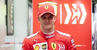   Щук: Шумахер заслужава по-добър болид