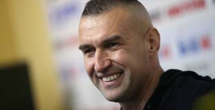  Камбуров: Зад мен никога не е стоял някой 