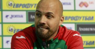 Ники Михайлов мина прегледи в Левски