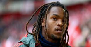 Ливърпул се насочи към Санчес