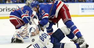 Калгари и Едмънтън си вкараха 14 шайби, загуби за Отава и Далас