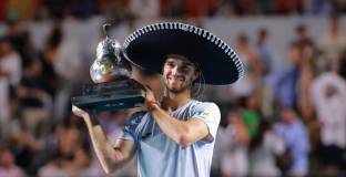 Махач спечели турнира в Акапулко