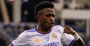 Винисиус поиска заплатата на Мбапе 