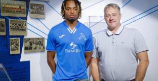  Защитник на Левски виси за мача с Черно море 