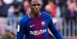 Евертън изпрати своя директор до Барселона