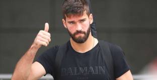 Пикфорд не възнамерява да играе в стила на Алисон