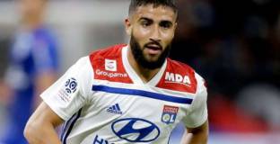 Челси нае агент, който се свърза с Фекир