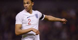 Александър - Арнолд напусна националния на Англия заради травма