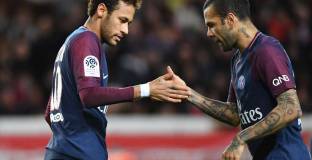 Неймар иска ПСЖ да продължи контракта с Алвеш