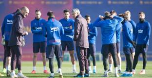 Играчите на Барселона ще проведат 13 тренировки за 14 дни
