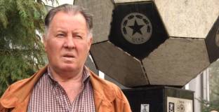 Георги Денев - Кучето празнува юбилей, червените го поздравиха