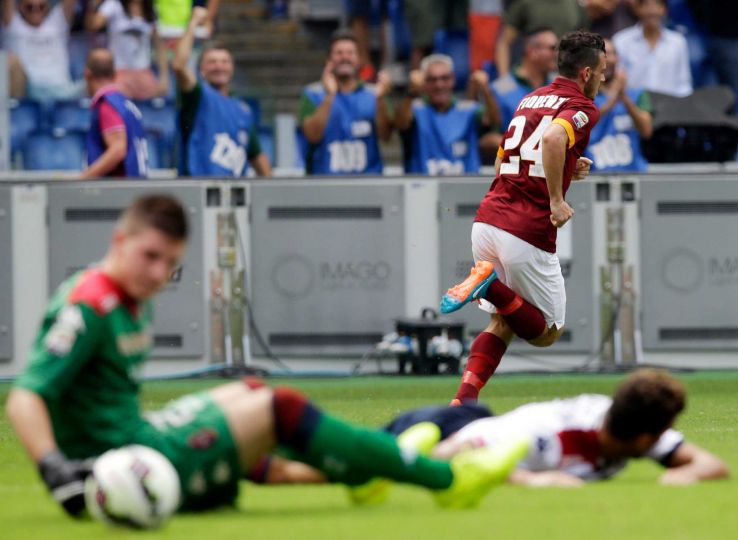 Рома с победа, Лацио се дъни в края на мача (видео)