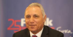 Стоичков на 53!