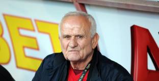 Люпко Петрович: Очакваме един нов играч