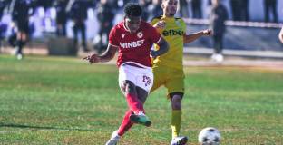 ЦСКА се измъкна с дузпи от Съединение (видео)