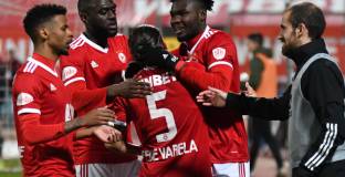 ЦСКА показа новите екипи, тимът ще носи символа на Българската армия (видео)