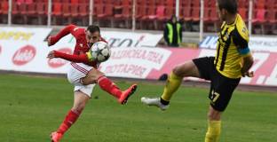 Петър Хубчев премести Ботев Пловдив - ЦСКА