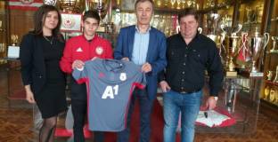 ЦСКА подкрепи малкия шампион по самбо и джудо