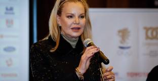 Костадинова: Призовавам Лечева да спре да плаши обществеността