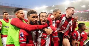 Шефилд Юнайтед - Уувърхемптън 2:1 