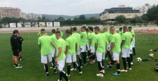 Двама се присъединиха към подготовката на Черно море за мача със Славия