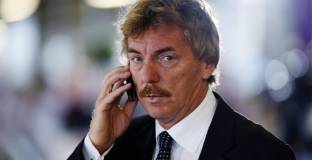 Бонек: Балотели е с 15 килограма излишно тегло