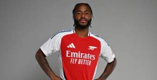 Уолкът: Стърлинг и Арсенал си пасват перфектно