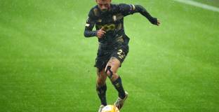 Бенфика - Стандарт Лиеж 3:0 