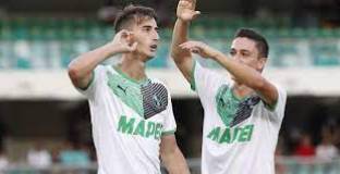 Верона - Сасуоло 2:3 