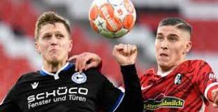 Фрайбург - Арминия 2:2 