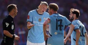 Рууни: ФА Къп показа, защо Холанд не е на нивото на Меси и Роналдо