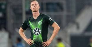 Играч на Волфсбург получи тежка травма на първата тренировка след паузата