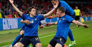 Италия - Австрия 2:1 