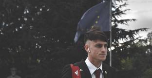 ЦСКА пристигна в Базел, посрещнаха ги ловци на автографи (видео)