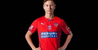 Байерн закупи 16-годишен 