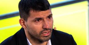    Майката на Агуеро го убедила да спре с футбола 